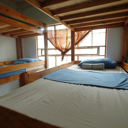 Treffpunkt 5300 Hostel Puerto Princesa Ngoại thất bức ảnh