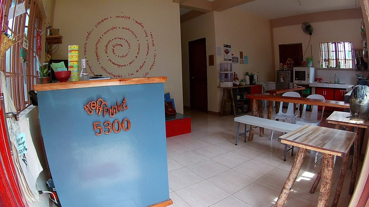 Treffpunkt 5300 Hostel Puerto Princesa Ngoại thất bức ảnh