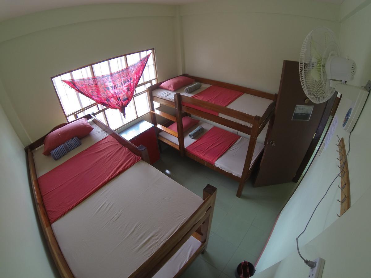 Treffpunkt 5300 Hostel Puerto Princesa Ngoại thất bức ảnh