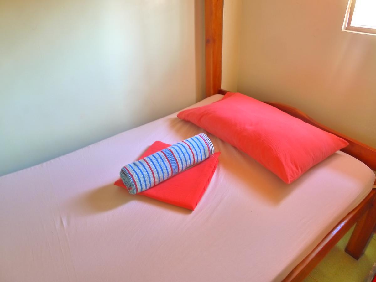 Treffpunkt 5300 Hostel Puerto Princesa Ngoại thất bức ảnh