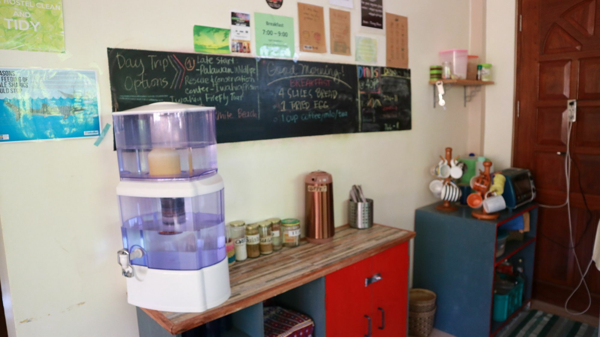 Treffpunkt 5300 Hostel Puerto Princesa Ngoại thất bức ảnh